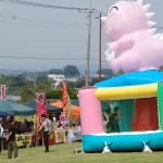 バイク愛好者が集まるイベントの子ども達の遊び場としてふわふわを設置!in群馬県みどり市